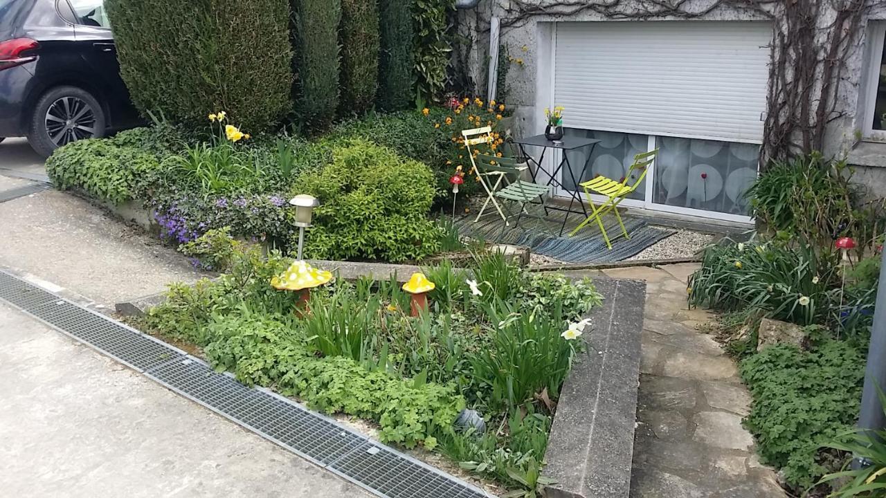 Les Nympheas, Appart Au Calme Et Grand Jardin A 15 Min De Disneyland, Crecy-la-Chapelle Екстериор снимка