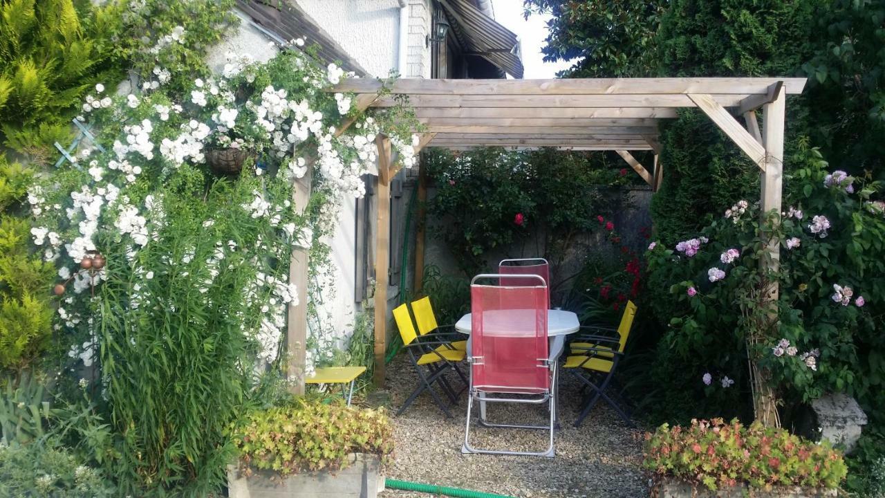 Les Nympheas, Appart Au Calme Et Grand Jardin A 15 Min De Disneyland, Crecy-la-Chapelle Екстериор снимка